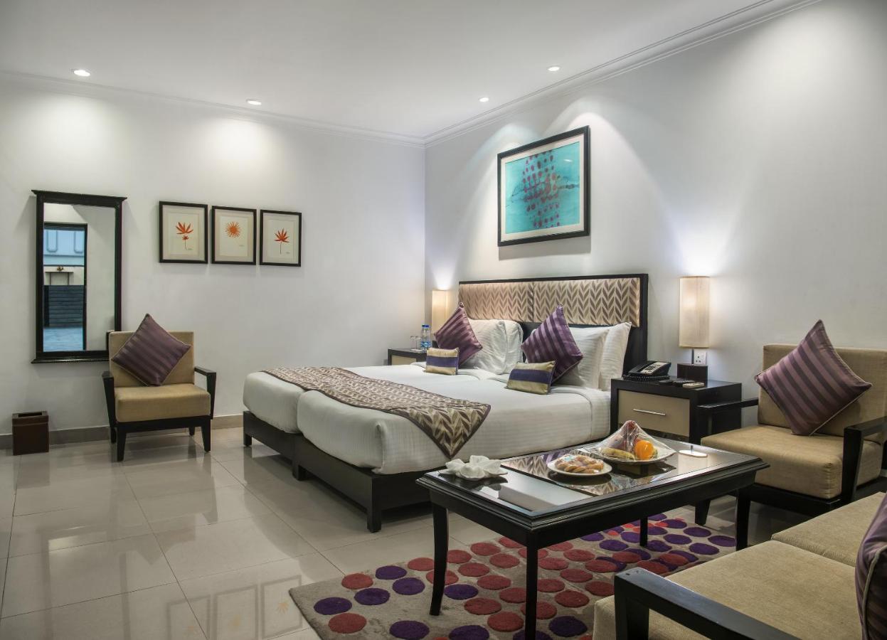 Sarovar Portico Surajkund Нью-Дели Экстерьер фото